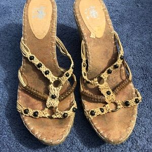 Super comfy wedgie hemp heels